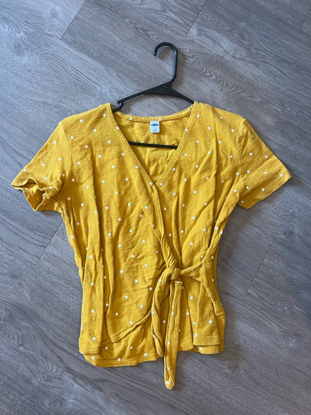 Old Navy Yellow Polka Dot Tie-Front Blouse